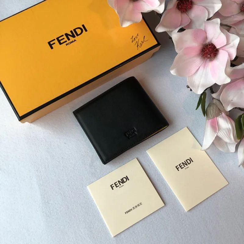 フェンディ 二つ折り財布 コピー コーナーバグズ 7M0274